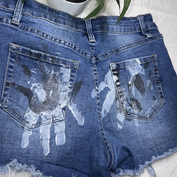 YMI Dream Distressed Pocket Handprint Shorts - Picture 4 of 7